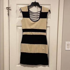 Back and Tan Windsor dress size Large NWT